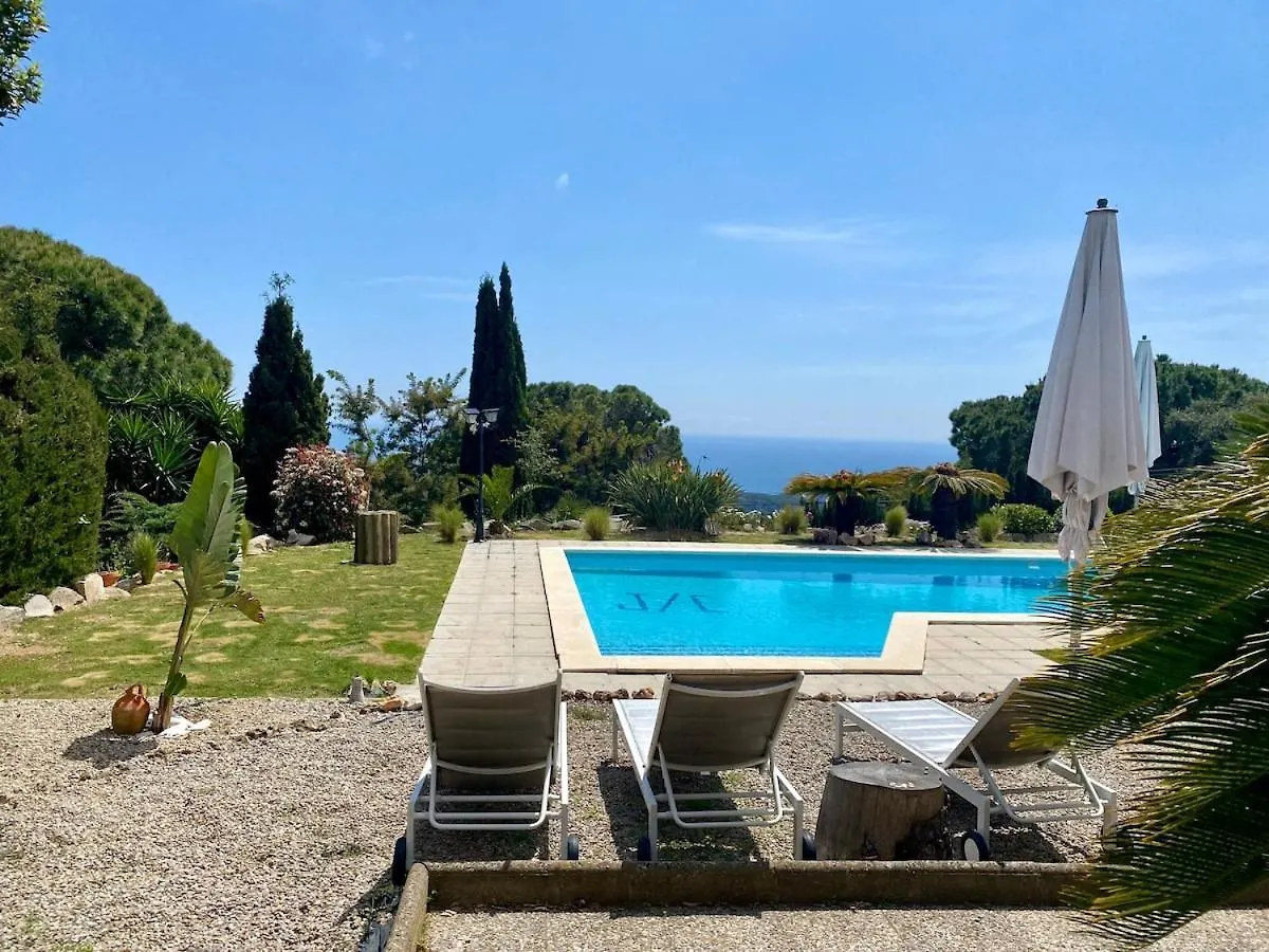 Intimate Family Villa With Big Private Pool & Panoramic Sea View Arenys de Munt Spain