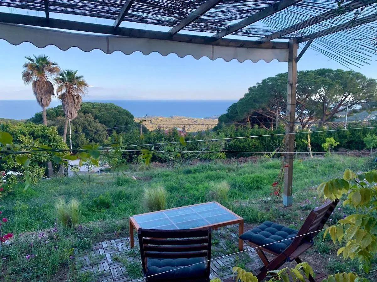 Intimate Family Villa With Big Private Pool & Panoramic Sea View Arenys de Munt
